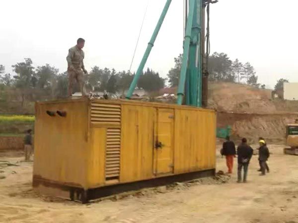 化德如何判断水冷式机油散热器密封件是否需要更换？